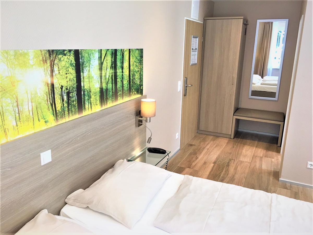Hotel Scheid Шрисхайм Екстериор снимка